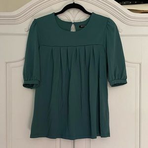 5/$25 Daisy Fuentes Forest Green Babydoll Top